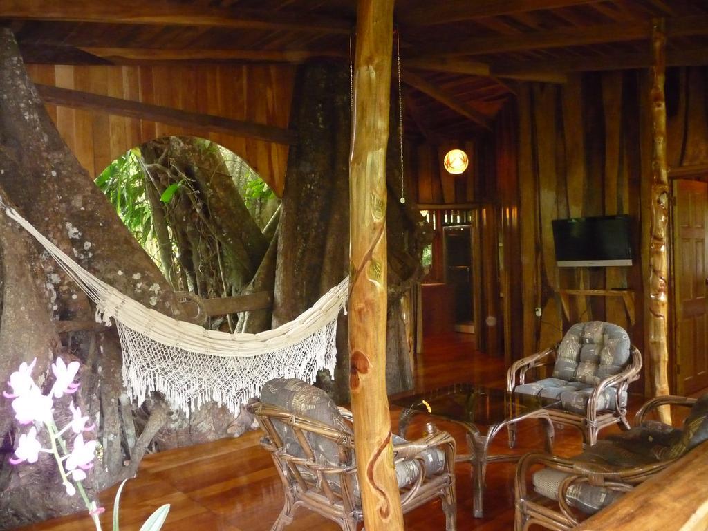 Topos Tree House Cahuita Exterior photo